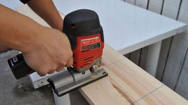 Tool School: Start Basic Woodworking With A Jigsaw