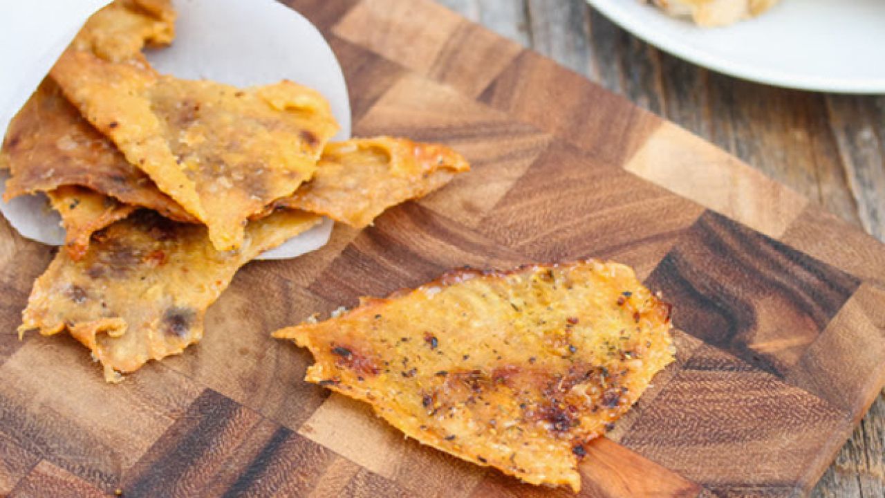 Save Chicken Skin To Make An Addictive Baked Snack