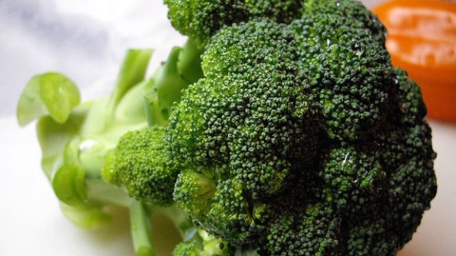Avoid Emotional Eating With The Broccoli Test