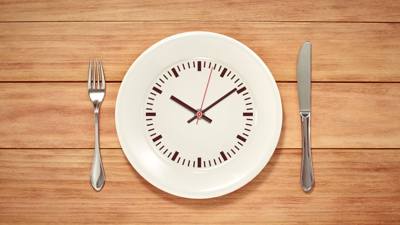 How To Free Yourself From Food Cravings With Intermittent Fasting