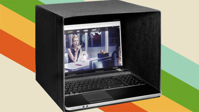 Use An IKEA Box As A Foldable Laptop Hood For Outdoor Use