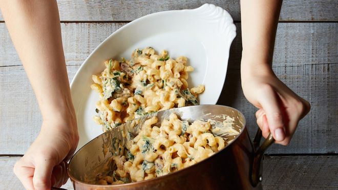 Make Any Type Of Mac And Cheese With This Simple Formula