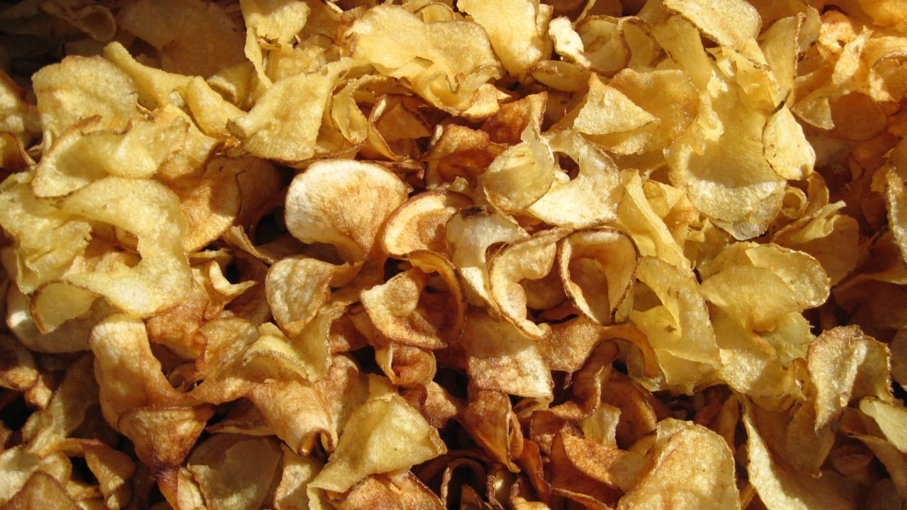Make Your Own Salt And Vinegar Chips With Homemade Sodium Acetate