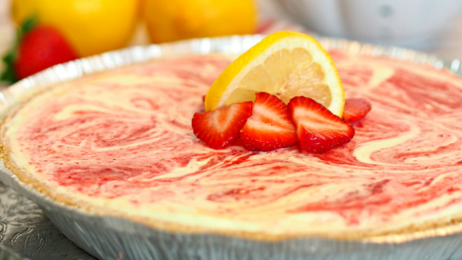Make Strawberry Lemonade Pie In The Freezer Overnight