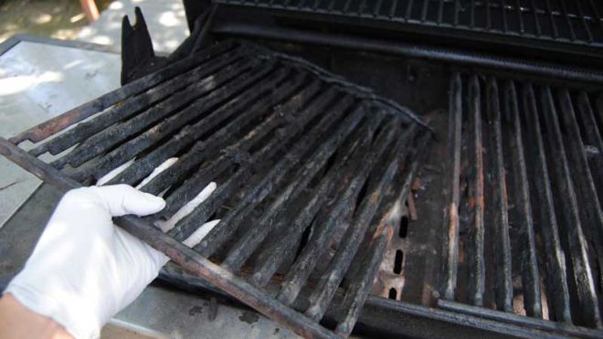 Winterise Your Barbecue To Protect It From Insects And Moisture 