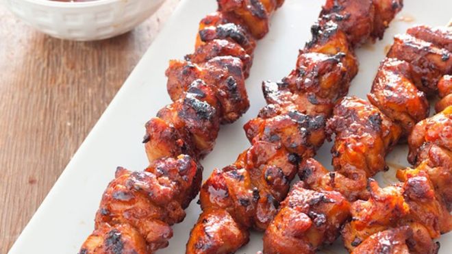 The Secret Ingredient For Amazing Grilled Chicken Is Bacon Paste