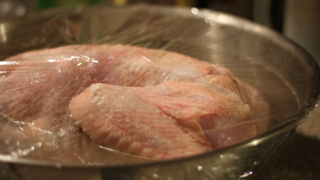 Brine And Thaw A Turkey At The Same Time