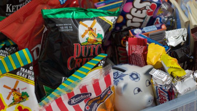 Why Shopping Baskets And Reusable Bags Actually Make You Buy More Junk Food