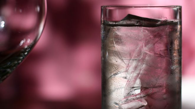 Crazy Hack: Make Ice Cubes Faster By Using Hot Water