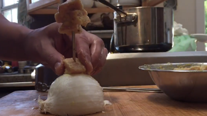 Use An Onion To Make Assembling Skewers And Kebabs Easier (And Safer)