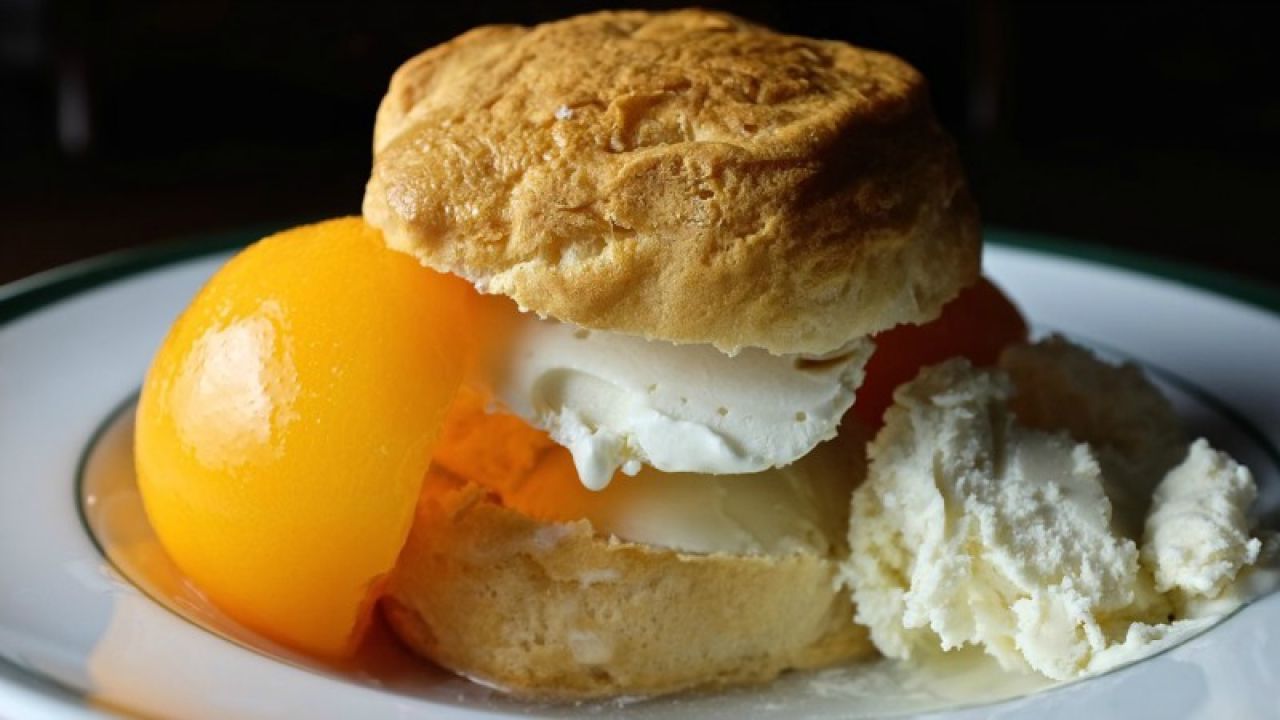 Make A More Refined, Grown-Up Ice Cream Sandwich With A Savoury Bread