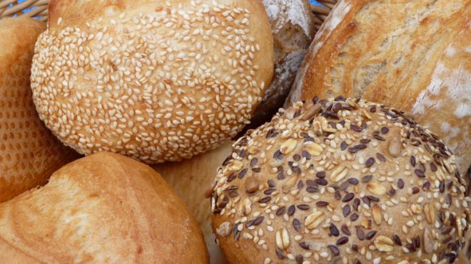 NSW Recalls Coles And Woolworths Bread Rolls Because They May Contain Metal Bits