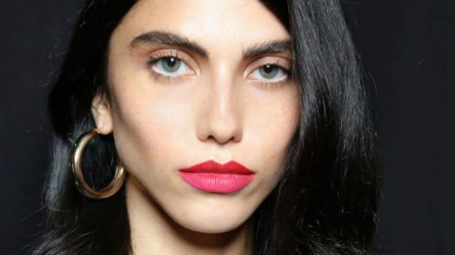 Break Out Of Your Red Lipstick Rut With These Simple, Easy Looks