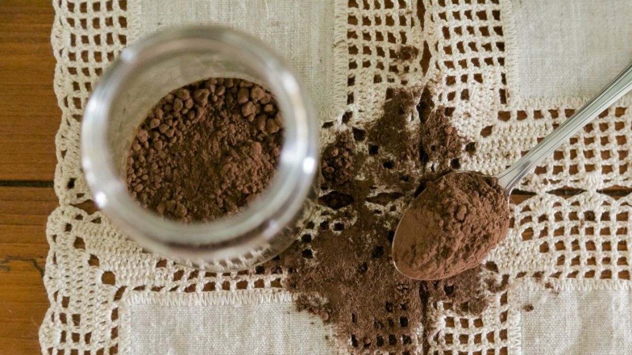 The Difference Between Natural And Dutch-Process Cocoa Powder, And When To Use Each