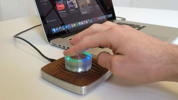 Build Your Own Fancy Glowing USB Volume Knob