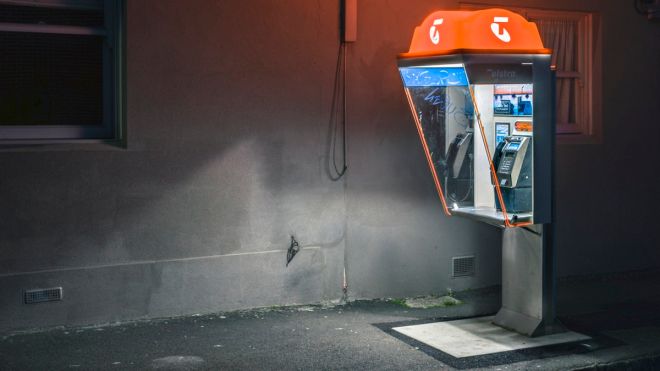 You Can Make Free Phone Calls From Telstra Payphones This Christmas