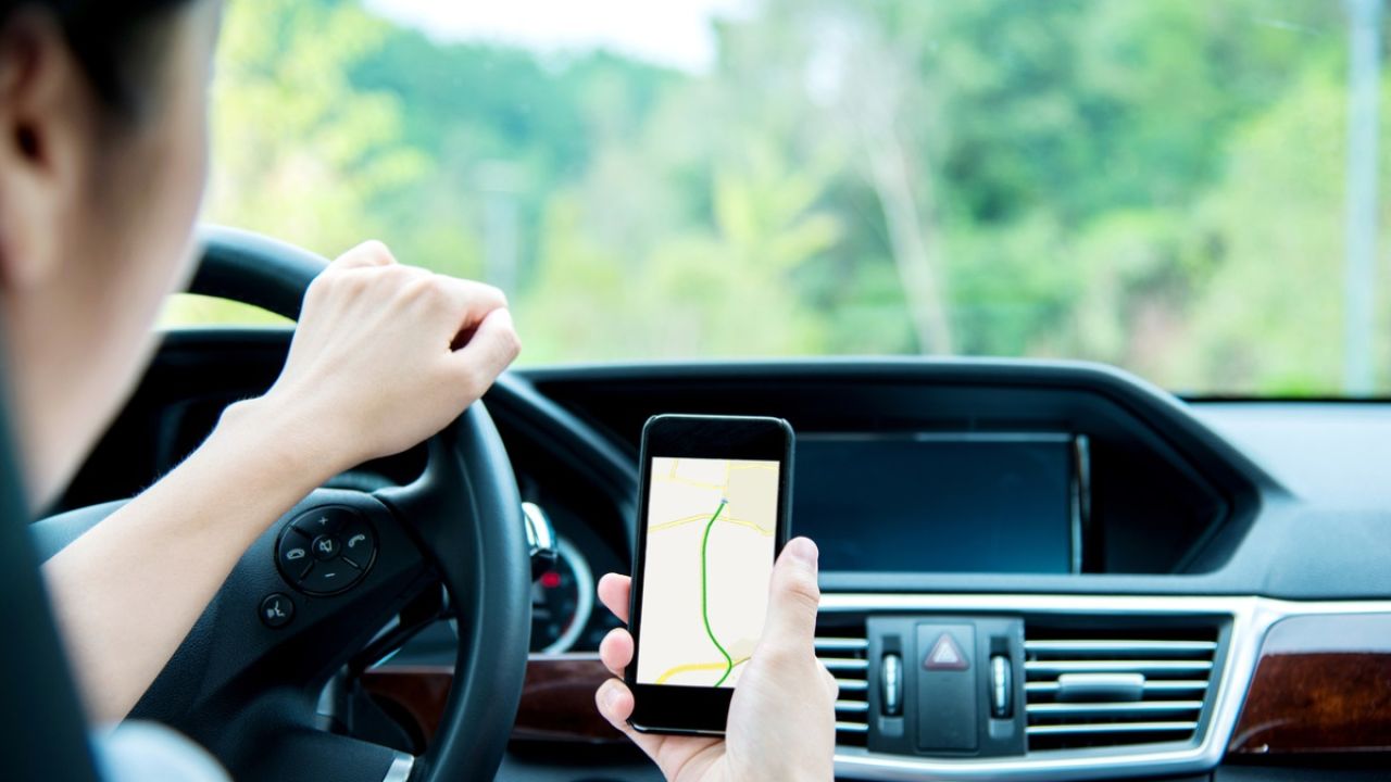 When Is It Legal To Use Your Phone While Driving?