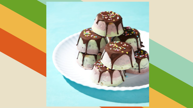 Make Individual Ice Cream Cakes With A Muffin Tin