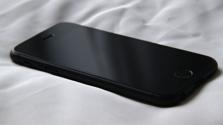 This Mod Transforms Your iPhone 5s Chassis Into An iPhone 7 ‘Mini’