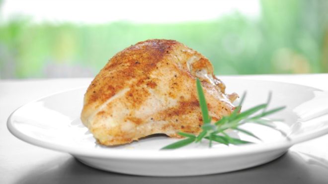 The Best Way To Season Chicken Breasts So Every Bite Is Flavourful