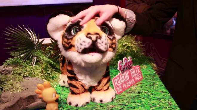 YouTube Roundup: Half-Life Craft, Cutest Toy Tiger, Modding A Porche