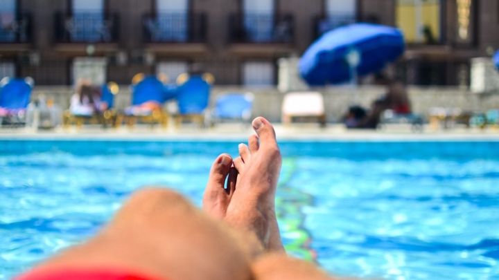 Here’s How Much Pee There Is In A Swimming Pool