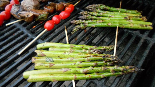 Asparagus Is In Season, Here’s What You Should Do With It