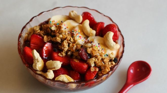 You’re Only 4 Steps Away From Creating The Perfect Acai Bowl