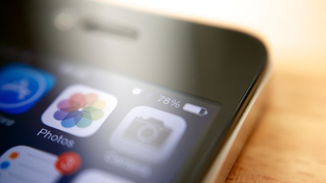 How To Keep Your iPhone Alive When Your Battery’s Dangerously Low