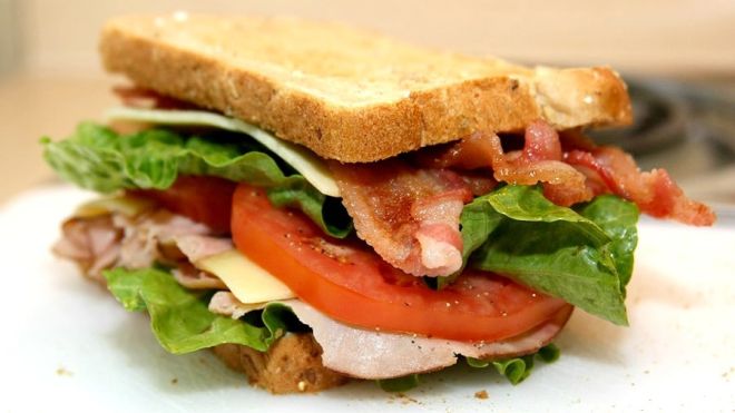 This May Be The Best Way To Eat A Sandwich