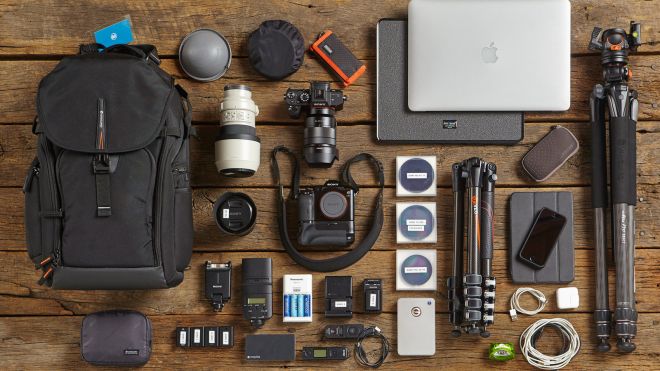 Here’s What A Photo Pro Brings In His Backpack