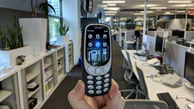 I Spent A Week Using The $90 Nokia 3310 3G As My Primary Phone