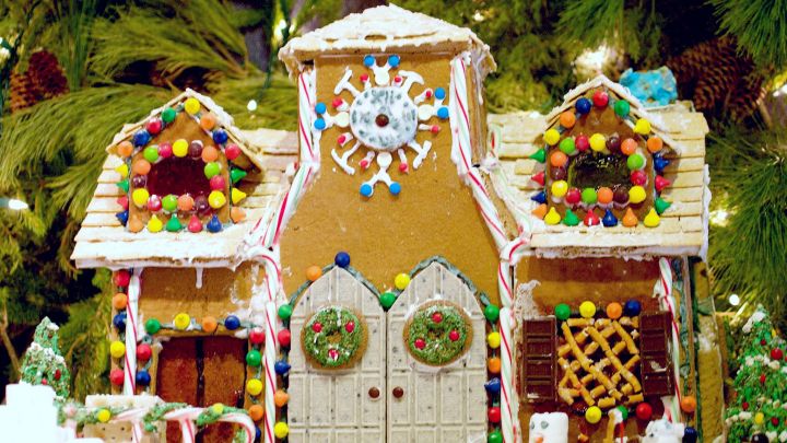 Build Your Gingerbread House Using Marshmallow Treats For Stability