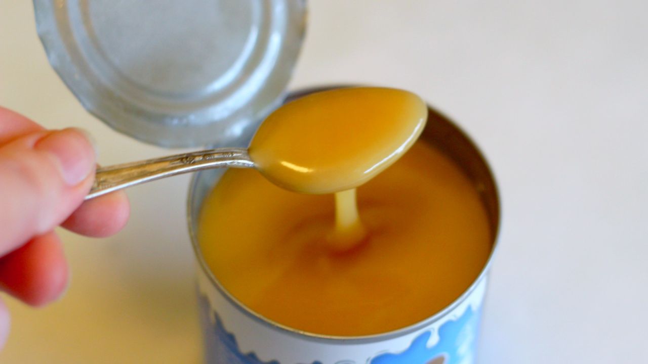 Make This Vegan, One-Ingredient Caramel Sauce In Your Pressure Cooker