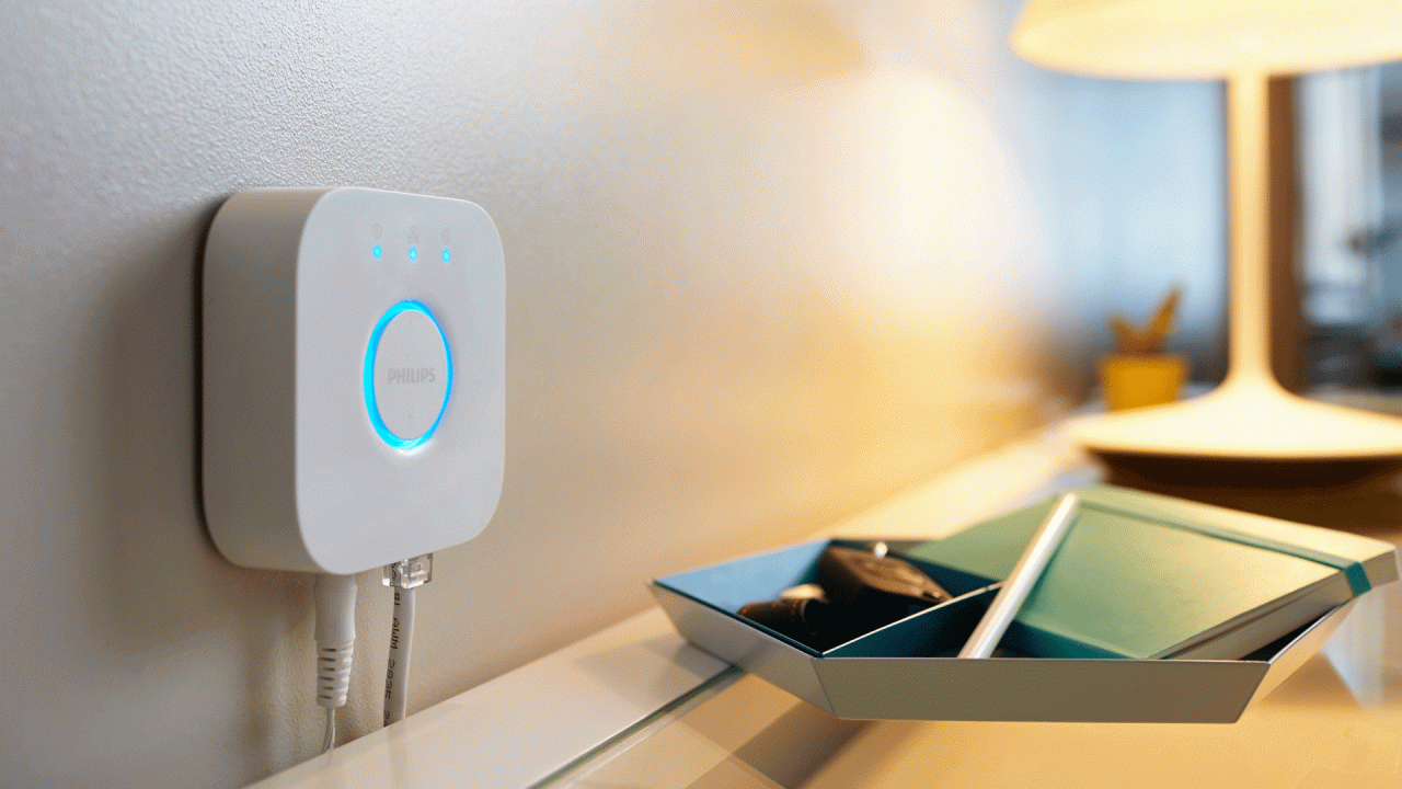 Everything You Can Do With A Philips Hue Smart Light