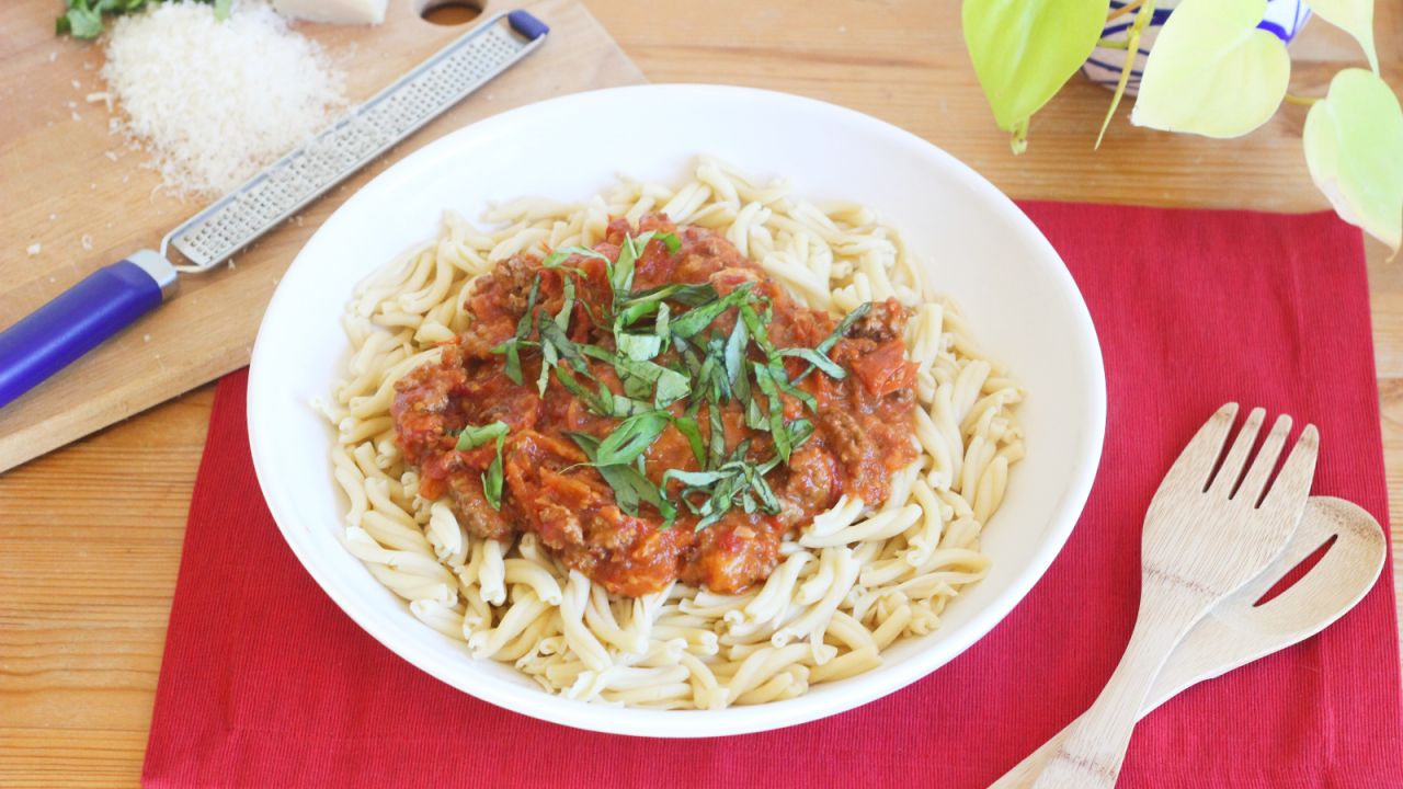 You Can Make This Pasta Sauce With Even The Blandest Tomatoes