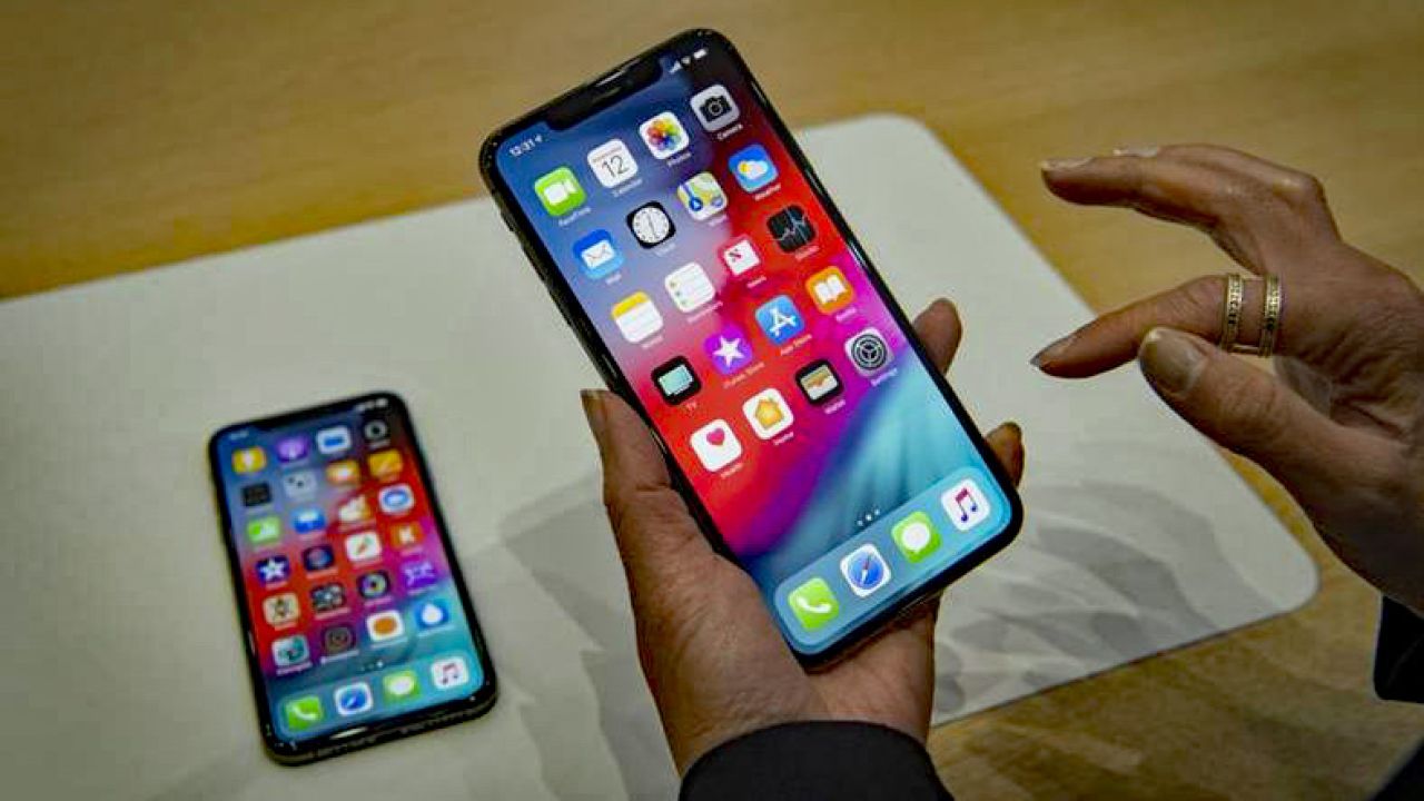 iPhone Showdown: Why The iPhone XS Is Worth The Extra Money