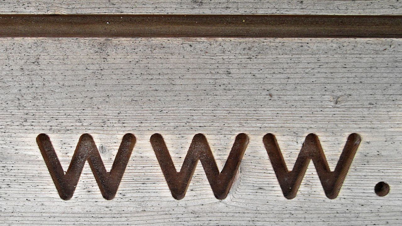 Google Is Killing ‘WWW’ In Chrome (And People Aren’t Happy)