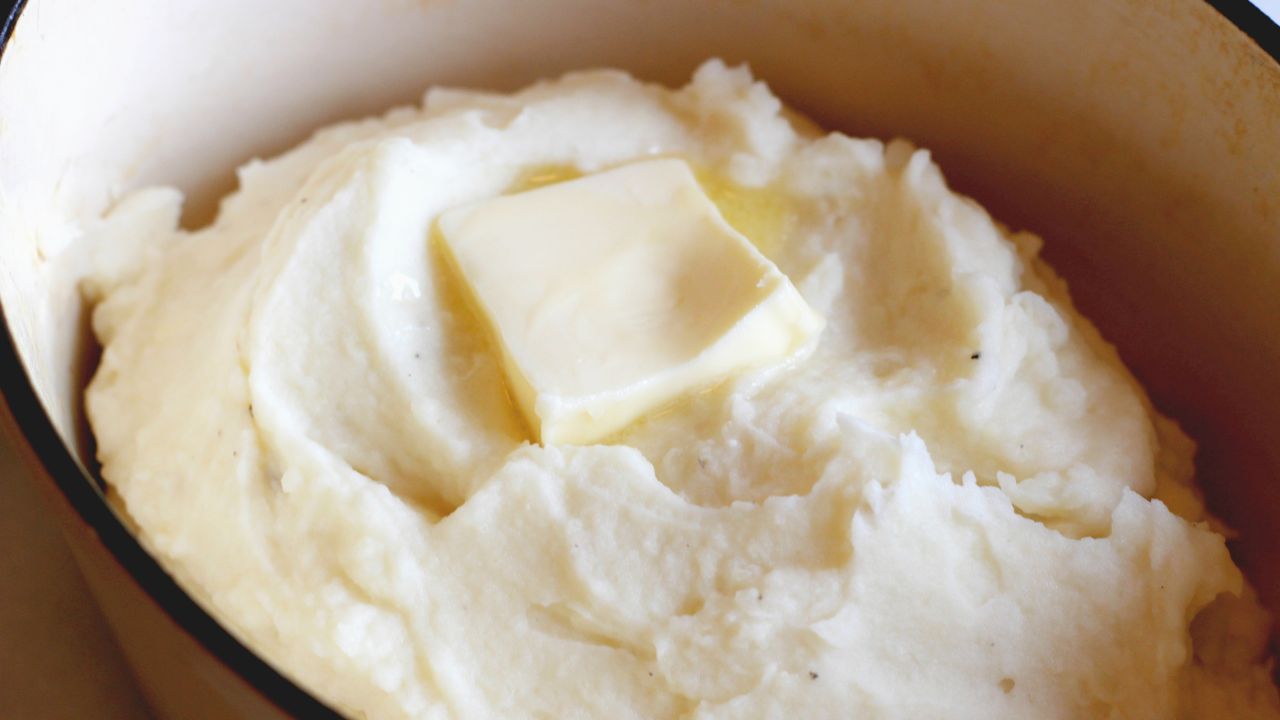 PSA: You Can Freeze And Reheat Mashed Potatoes For Any Occasion
