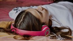 The Best Podcasts For Falling Asleep