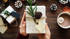 The Eco-Conscious Gift-Giver's Guide To The Holidays