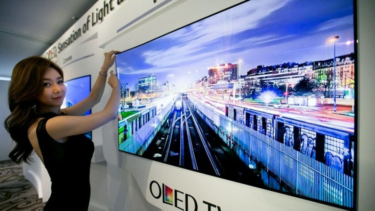 LG’s ‘Rollable’ OLED TVs Are Almost Ready For Primetime
