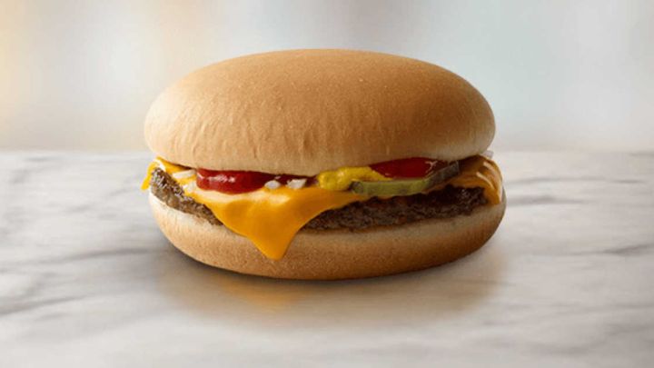 Cheeseburger Faceoff: Which US Chain Is The Tastiest?