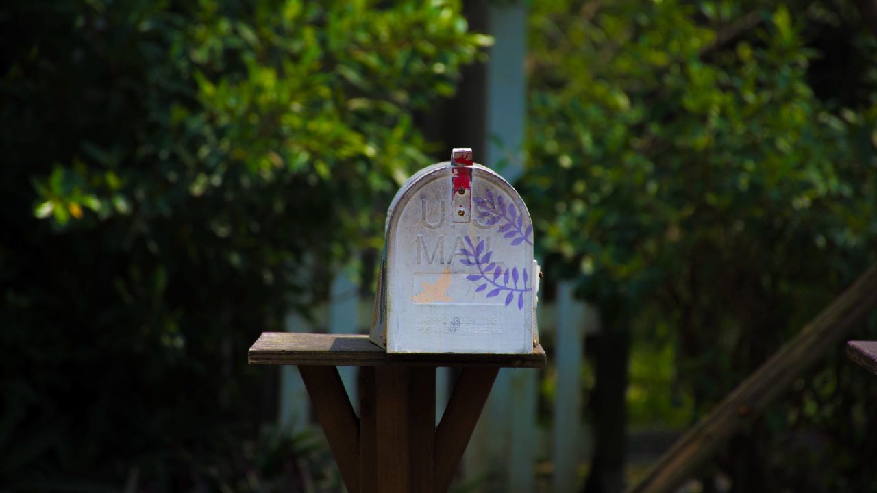 Ask LH: How Can I Stop Getting Mail Addressed To Someone Else?