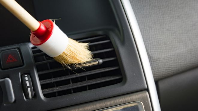 Use A Paint Brush And Baby Wipes To Clean Your Car’s Interior Like A Pro