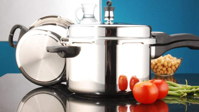 7 Reasons Why You Should Have a Pressure Cooker in Your Kitchen