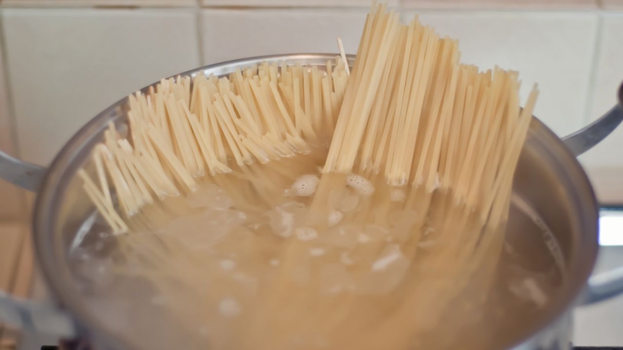 Why You Shouldn’t Chuck Out Your Pasta Water