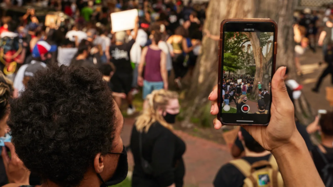 The Phone Settings You Need To Know Before Protesting