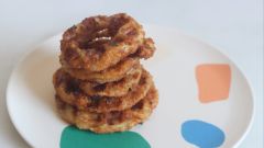 You Can Waffle Onion Rings Straight From the Freezer