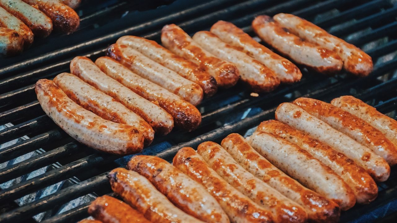 Bunnings’ Sausage Sizzles Are Coming Back But It Depends Where You Live